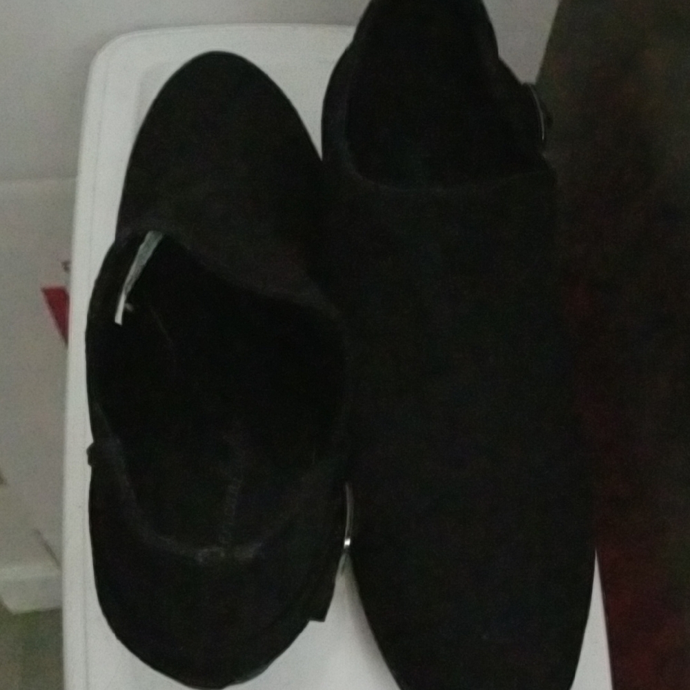 American Eagle Outfitters Black Ankle Boots Suede